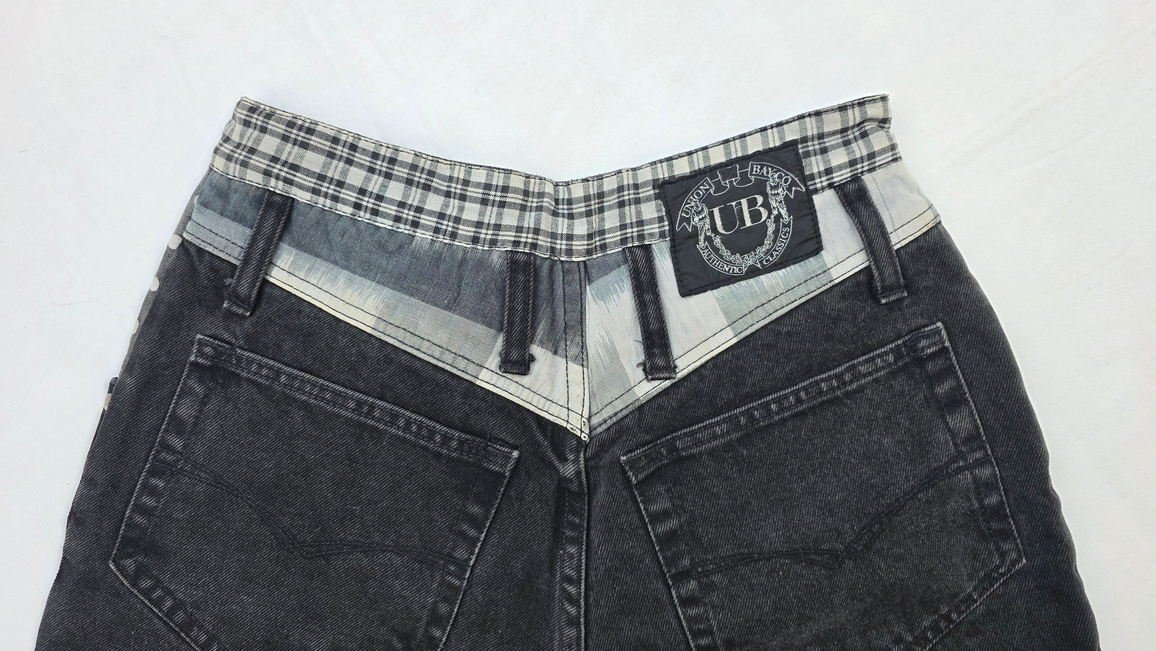 Vintage Union Bay Black Denim Shorts with Polka Dot Pockets – Size 5 Y2K