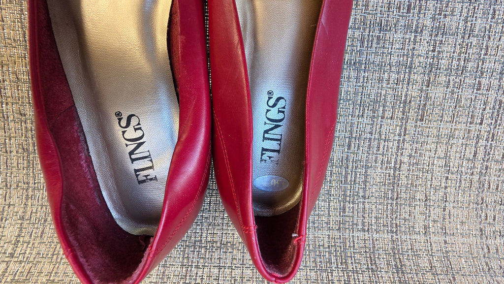 Vintage Red Leather Flats by Flings – Made in Brazil – Pointed Toe Women’s Shoes