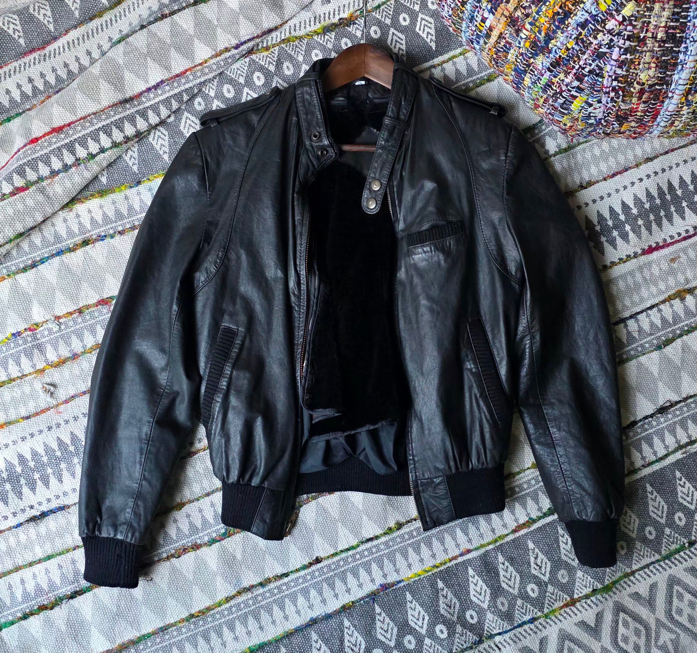 Vintage Black Leather Bomber Jacket – Shearling Lined – Size 36