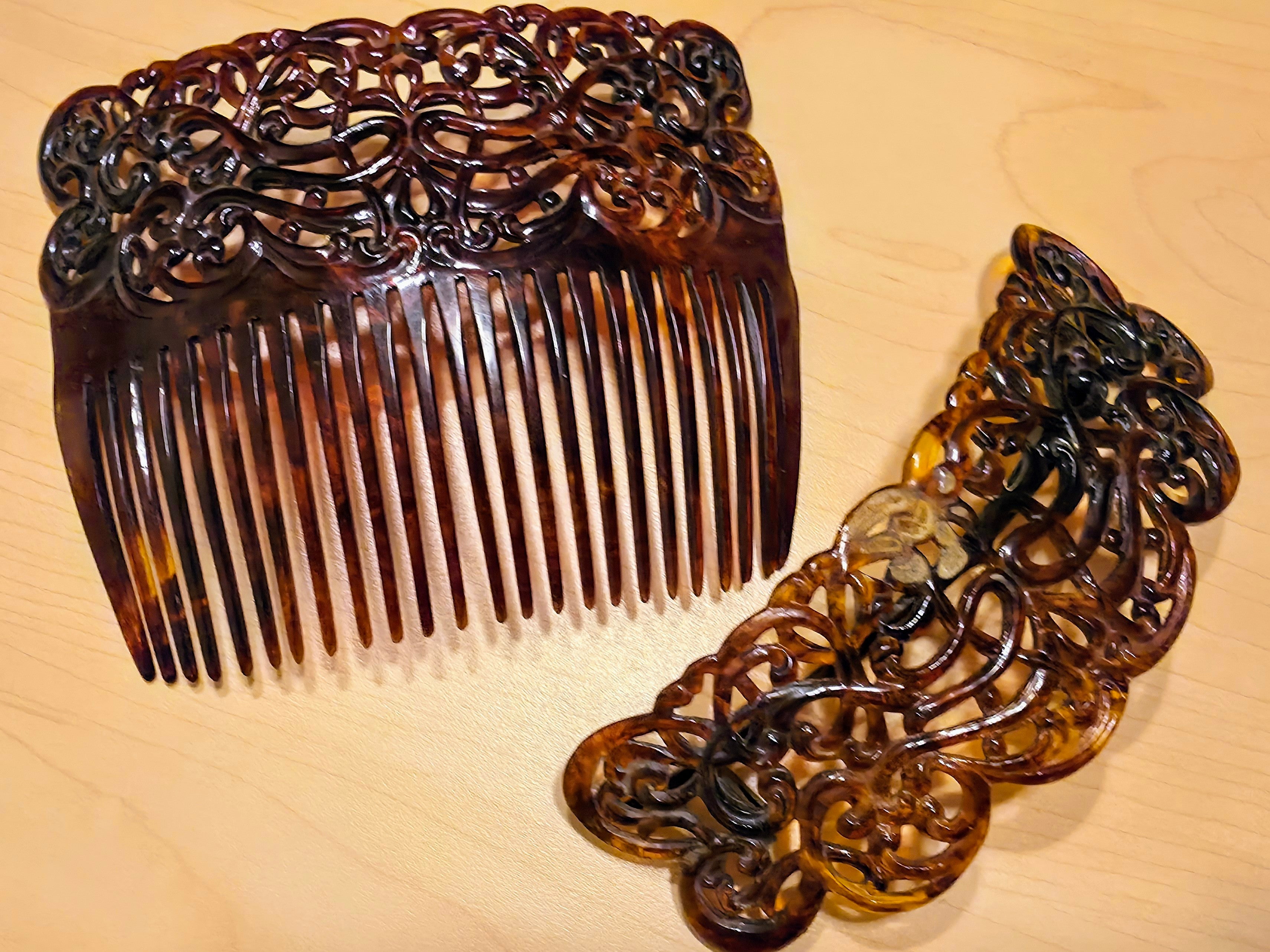 Vintage Faux Tortoiseshell Hair Comb – Ornate Pierced Back Comb, Art Deco Style