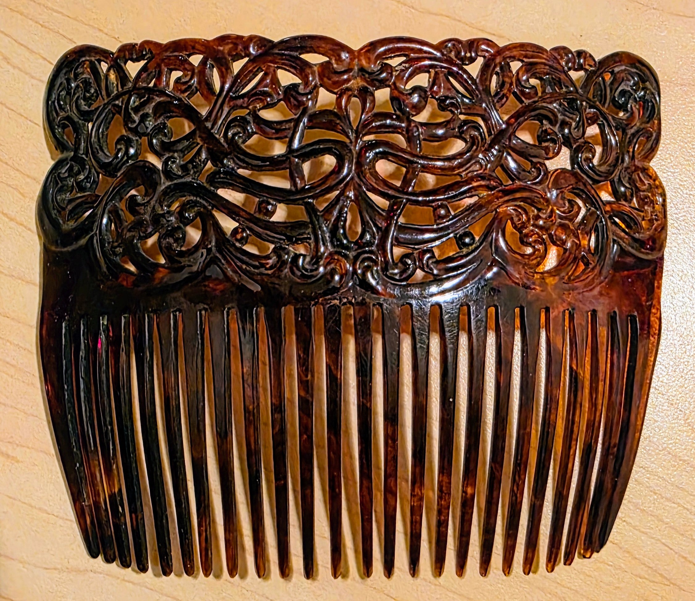 Vintage Faux Tortoiseshell Hair Comb – Ornate Pierced Back Comb, Art Deco Style