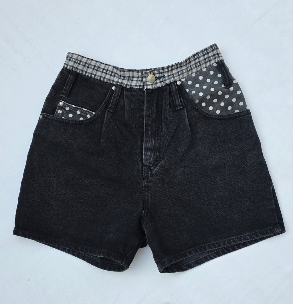 Vintage Union Bay Black Denim Shorts with Polka Dot Pockets – Size 5 Y2K